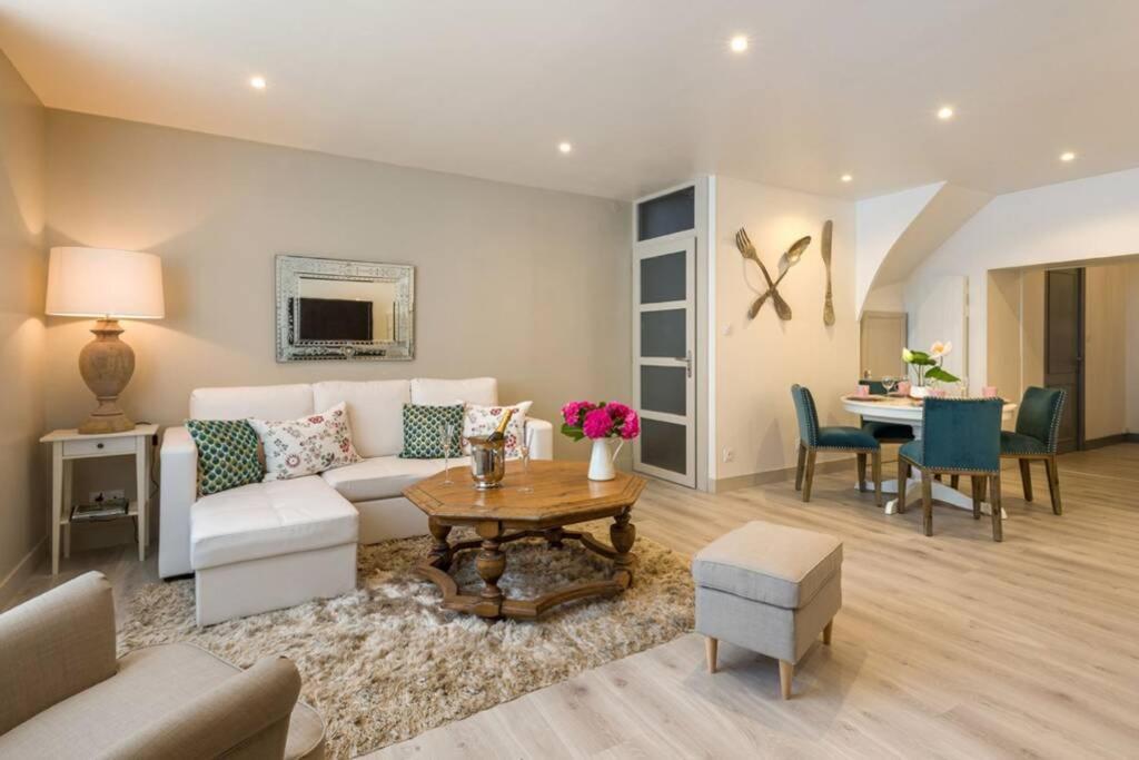 Chez La Tante Louise - Appartement Prive De Charme Passenans Eksteriør bilde